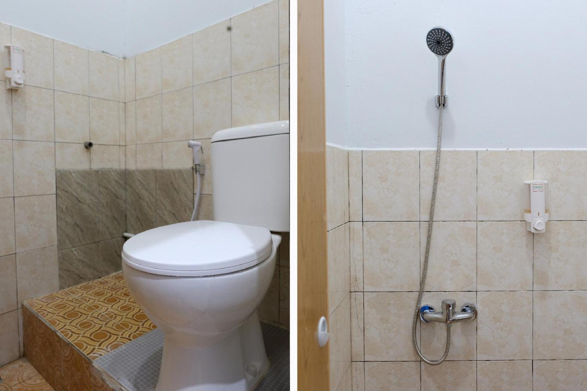 Oyo 2766 Kezia Kost Hotel Tanjung Pandan Eksteriør billede
